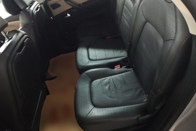 Used Citroen C4 Picasso 2015 1.6T Luxury 5-Seat Model Left Rear Seat