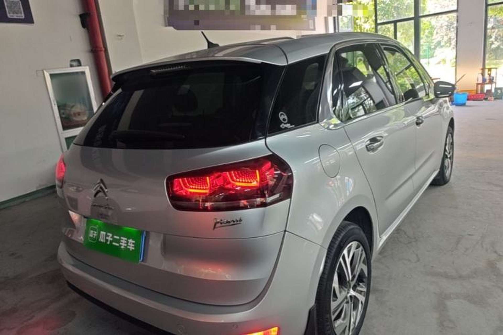 Used Citroen C4 Picasso 2015 1.6T Luxury 5-Seat Model Rear Right 45 Deg