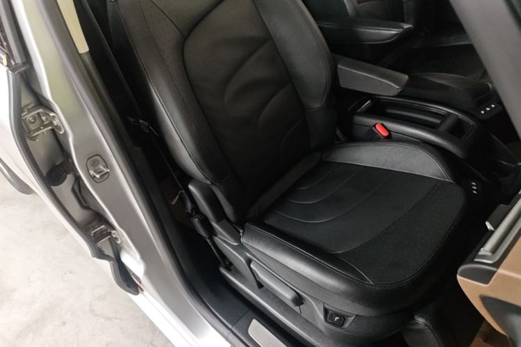 Used Citroen C4 Picasso 2015 1.6T Luxury 5-Seat Model Right Front Seat