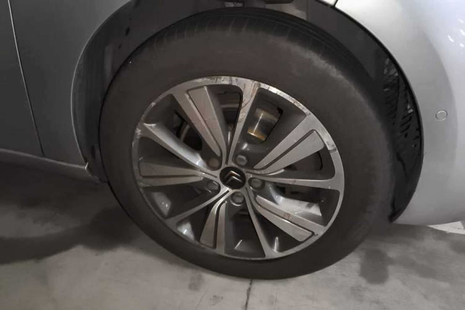 Used Citroen C4 Picasso 2015 Grand 1.6T Luxury 7-Seater Right Front Wheel Hub