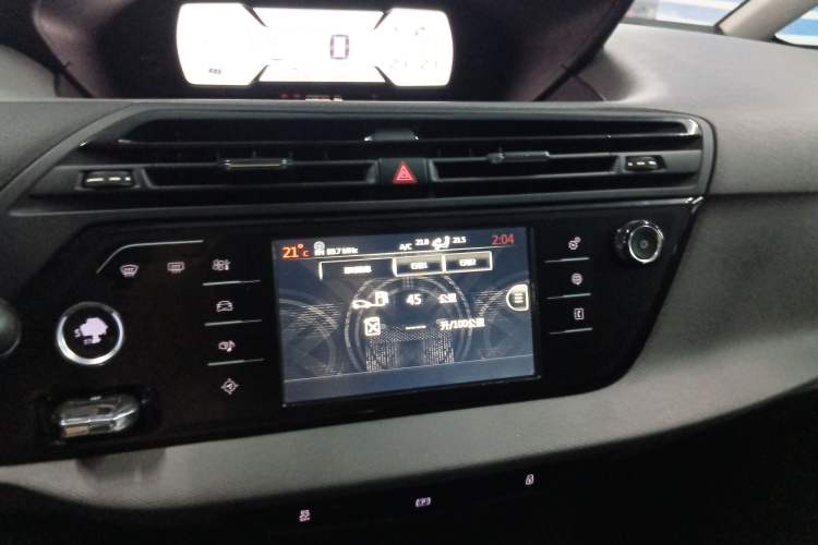 Used Citroen C4 Picasso 2015 1.6T Fashion Model 5 Seats Audio And AC Panel