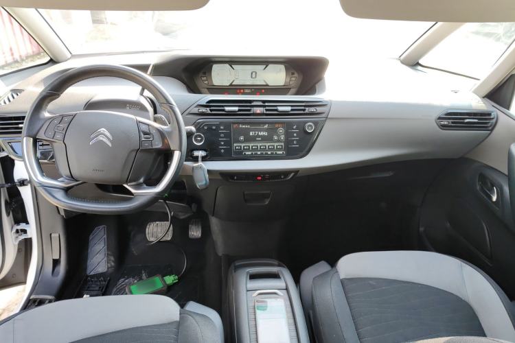 Used Citroen C4 Picasso 2015 1.6T Fashion Model 5 Seats Center Console