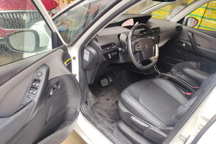 Used Citroen C4 Picasso 2015 Grand 1.6T Fashion Model 7 Seats Driver Seat