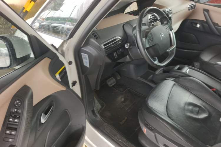 Used Citroen C4 Picasso 2015 1.6T Luxury 5-Seat Model Driver Seat