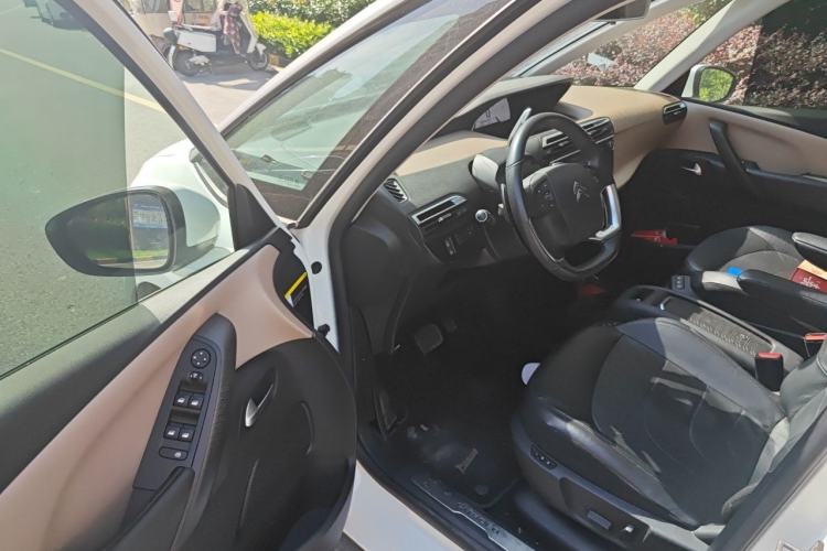 Used Citroen C4 Picasso 2015 Grand 1.6T Luxury 7-Seater Driver Seat