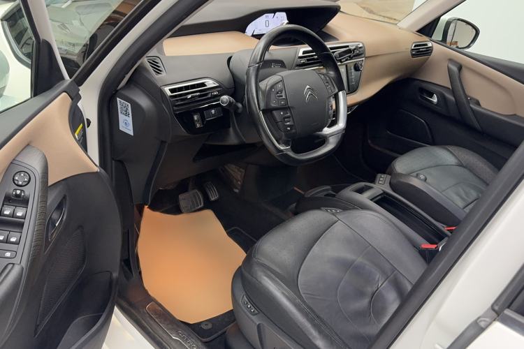 Used Citroen C4 Picasso 2015 Grand 1.6T Luxury 7-Seater Driver Seat