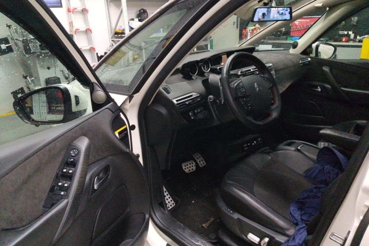 Used Citroen C4 Picasso 2015 1.6T Luxury 5-Seat Model Driver Seat