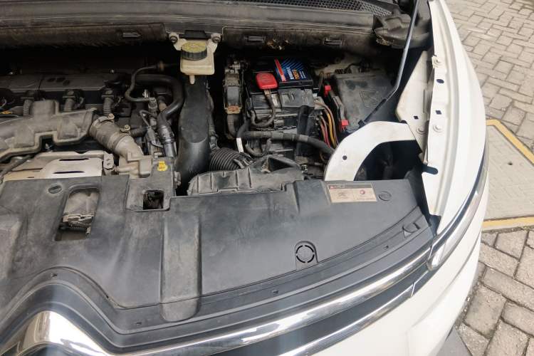 Used Citroen C4 Picasso 2015 Grand 1.6T Luxury 7-Seater Engine Bay Left