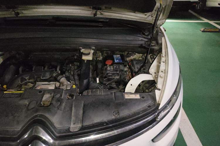 Used Citroen C4 Picasso 2015 Grand 1.6T Luxury 7-Seater Engine Bay Left