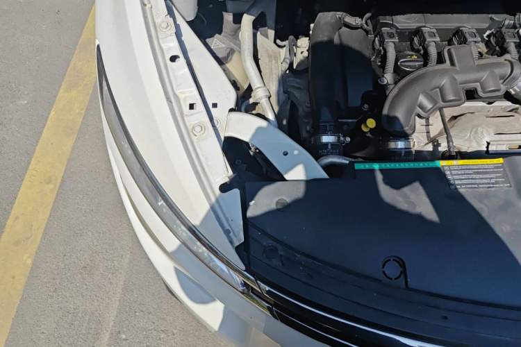 Used Citroen C4 Picasso 2015 Grand 1.6T Luxury 7-Seater Engine Bay Right