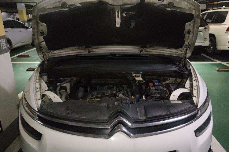 Used Citroen C4 Picasso 2015 Grand 1.6T Luxury 7-Seater Engine Bay