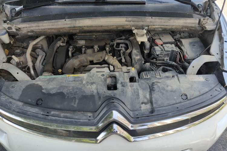 Used Citroen C4 Picasso 2015 Grand 1.6T Fashion Model 7 Seats Engine Bay