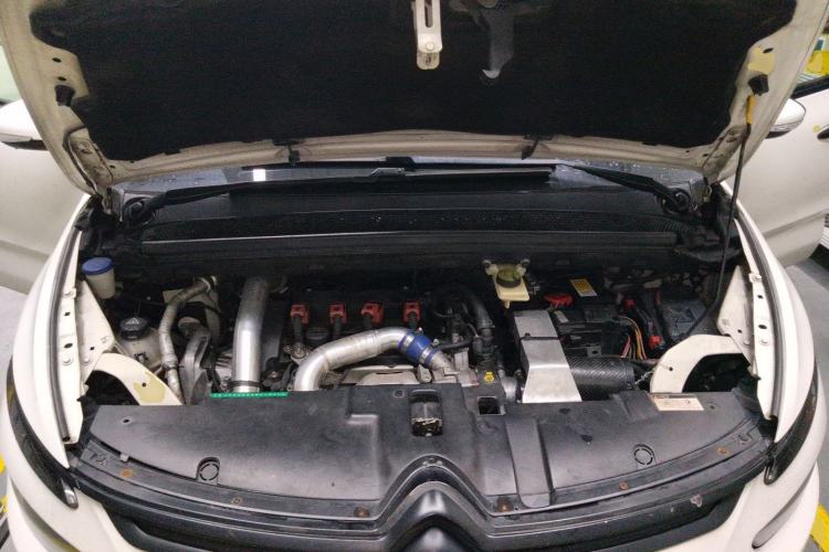 Used Citroen C4 Picasso 2015 1.6T Luxury 5-Seat Model Engine Bay
