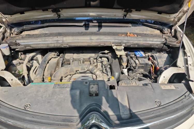 Used Citroen C4 Picasso 2015 Grand 1.6T Luxury 7-Seater Engine Bay