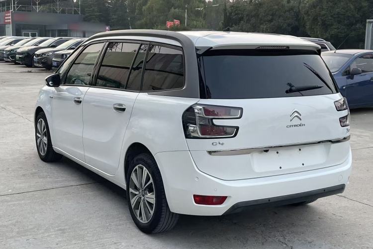 Used Citroen C4 Picasso 2015 Grand 1.6T Luxury 7-Seater Exterior 4