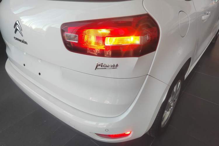 Used Citroen C4 Picasso 2015 1.6T Fashion Model 5 Seats Exterior 6