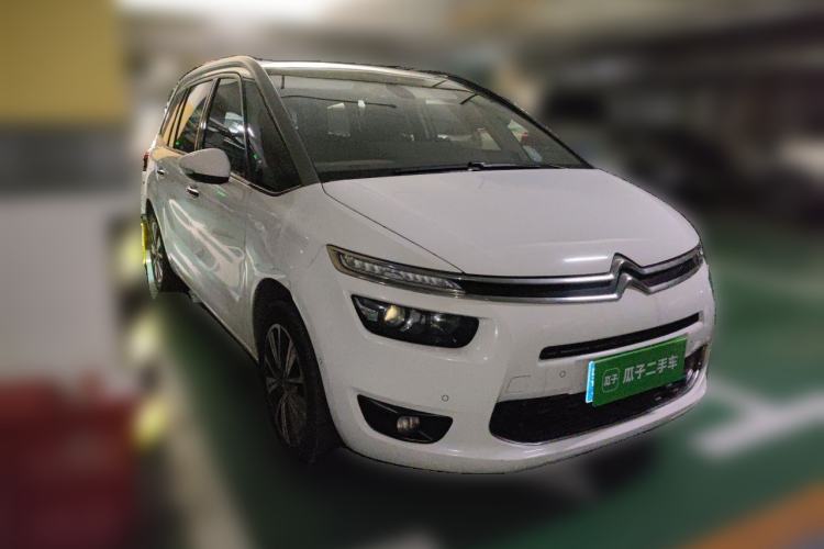 Used Citroen C4 Picasso 2015 Grand 1.6T Luxury 7-Seater Front Right 45 Deg