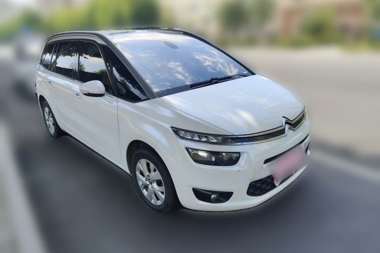 Used Citroen C4 Picasso 2015 Grand 1.6T Fashion Model 7 Seats Front Right 45 Deg