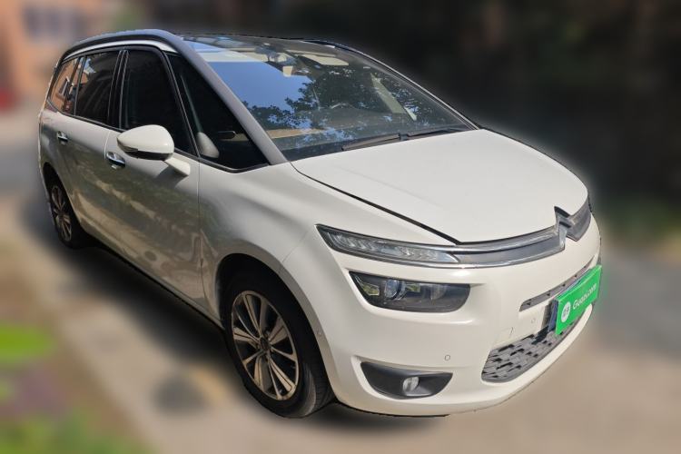 Used Citroen C4 Picasso 2015 Grand 1.6T Luxury 7-Seater Front Right 45 Deg
