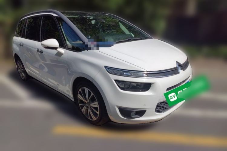 Used Citroen C4 Picasso 2015 Grand 1.6T Luxury 7-Seater Front Right 45 Deg