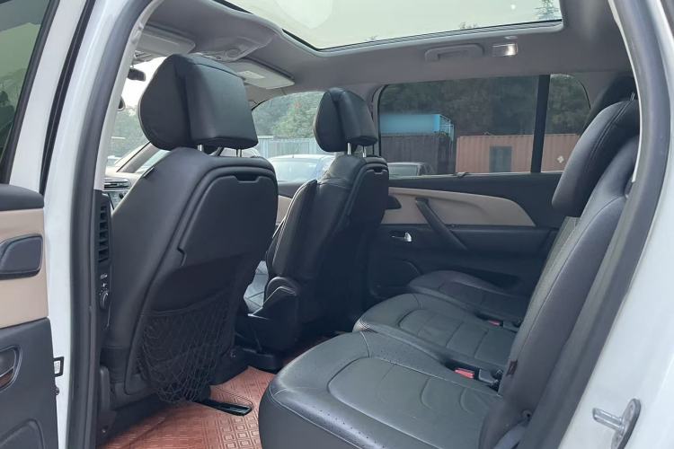 Used Citroen C4 Picasso 2015 Grand 1.6T Luxury 7-Seater Interior 2