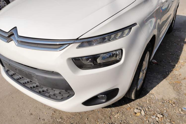 Used Citroen C4 Picasso 2015 1.6T Fashion Model 5 Seats Left Front Headlight