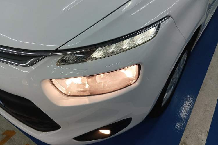 Used Citroen C4 Picasso 2015 1.6T Fashion Model 5 Seats Left Front Headlight