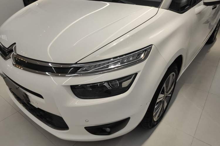 Used Citroen C4 Picasso 2015 Grand 1.6T Luxury 7-Seater Left Front Headlight