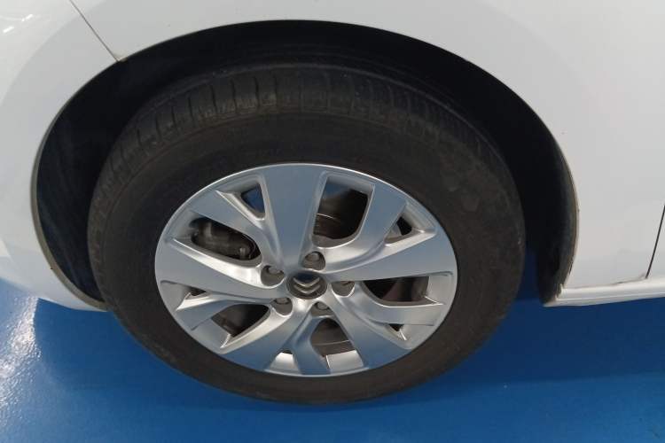 Used Citroen C4 Picasso 2015 1.6T Fashion Model 5 Seats Left Front Wheel Hub