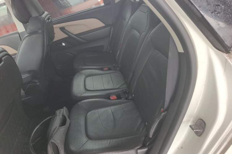 Used Citroen C4 Picasso 2015 1.6T Luxury 5-Seat Model Left Rear Seat
