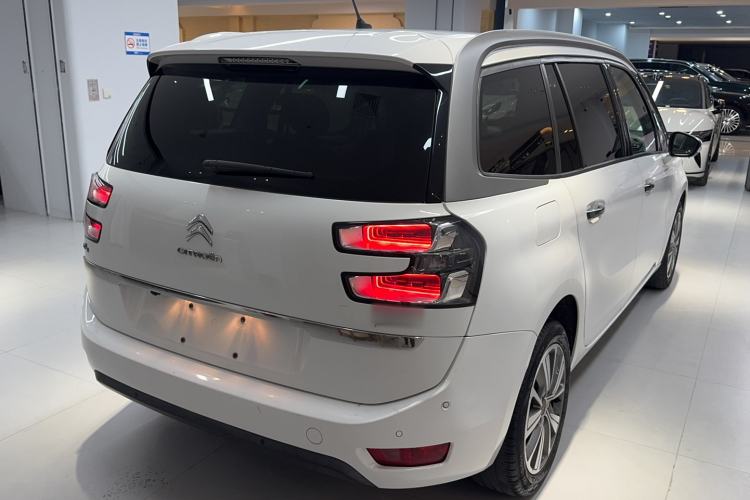 Used Citroen C4 Picasso 2015 Grand 1.6T Luxury 7-Seater Rear Right 45 Deg