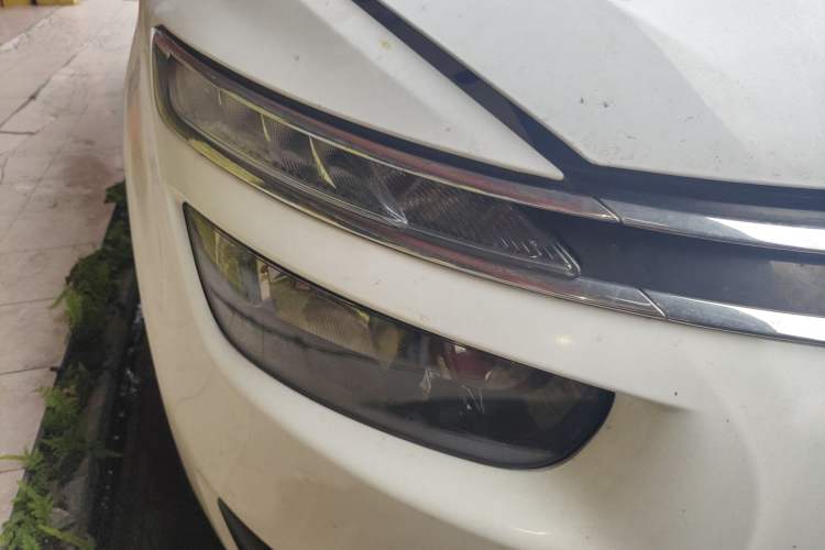 Used Citroen C4 Picasso 2015 Grand 1.6T Fashion Model 7 Seats Right Front Headlight