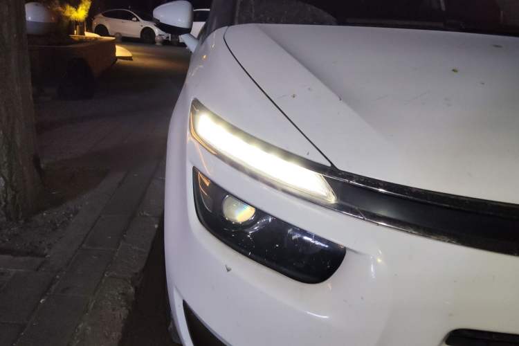 Used Citroen C4 Picasso 2015 Grand 1.6T Luxury 7-Seater Right Front Headlight