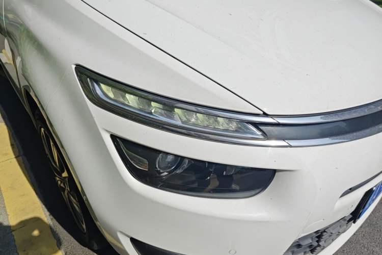 Used Citroen C4 Picasso 2015 Grand 1.6T Luxury 7-Seater Right Front Headlight