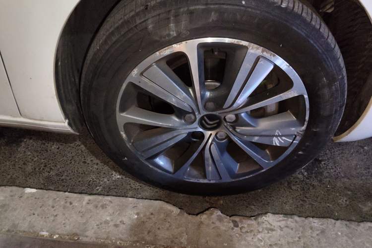 Used Citroen C4 Picasso 2015 Grand 1.6T Luxury 7-Seater Right Front Wheel Hub