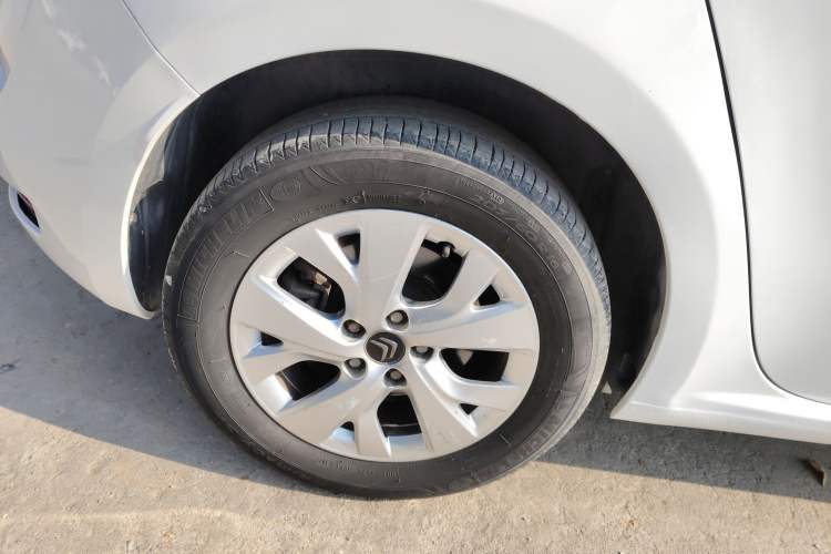 Used Citroen C4 Picasso 2015 1.6T Fashion Model 5 Seats Right Rear Wheel Hub