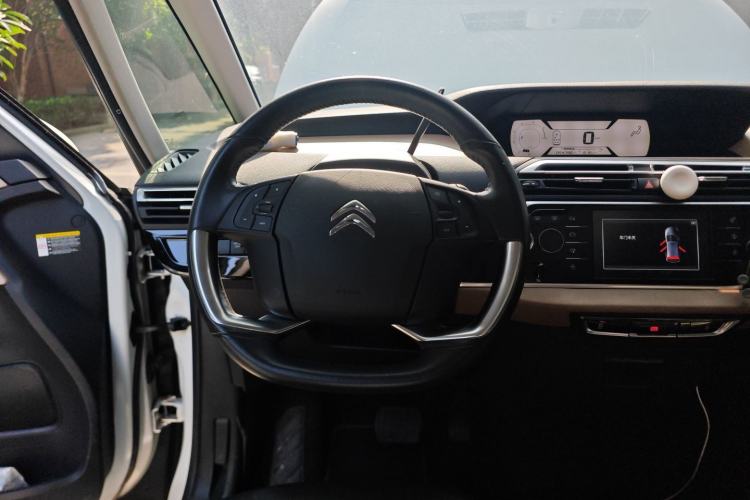 Used Citroen C4 Picasso 2015 Grand 1.6T Luxury 7-Seater Steering Wheel