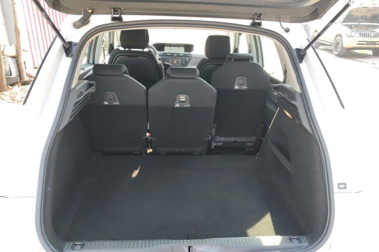 Used Citroen C4 Picasso 2015 1.6T Fashion Model 5 Seats Trunk
