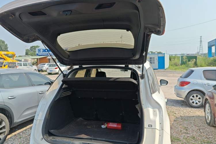 Used Citroen C4 Picasso 2015 1.6T Fashion Model 5 Seats Trunk