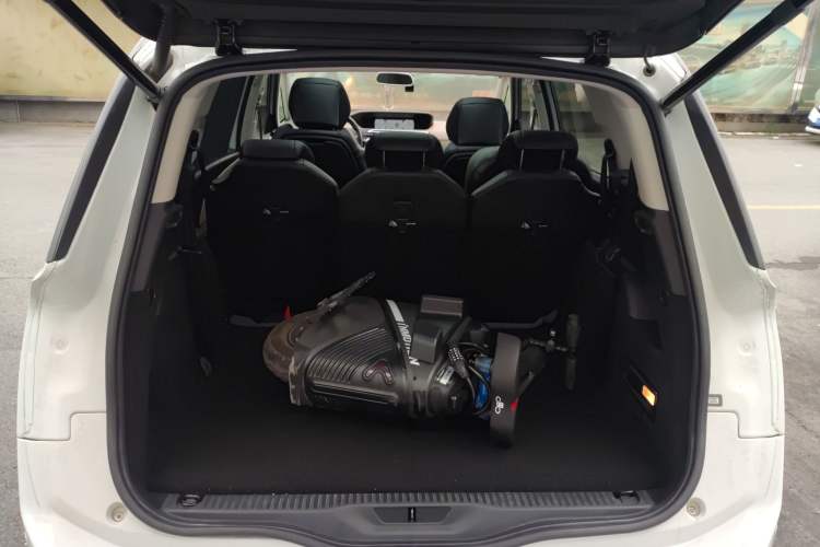 Used Citroen C4 Picasso 2015 Grand 1.6T Luxury 7-Seater Trunk
