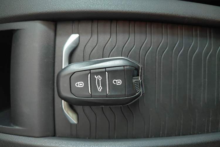 Used Citroen C4 Picasso 2015 1.6T Fashion Model 5 Seats Vehicle Key