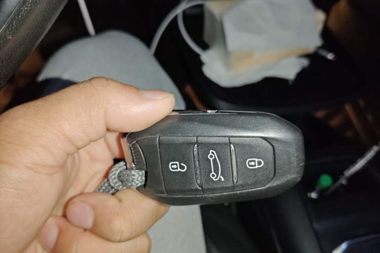 Used Citroen C4 Picasso 2015 Grand 1.6T Luxury 7-Seater Vehicle Key