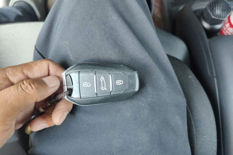 Used Citroen C4 Picasso 2015 Grand 1.6T Fashion Model 7 Seats Vehicle Key