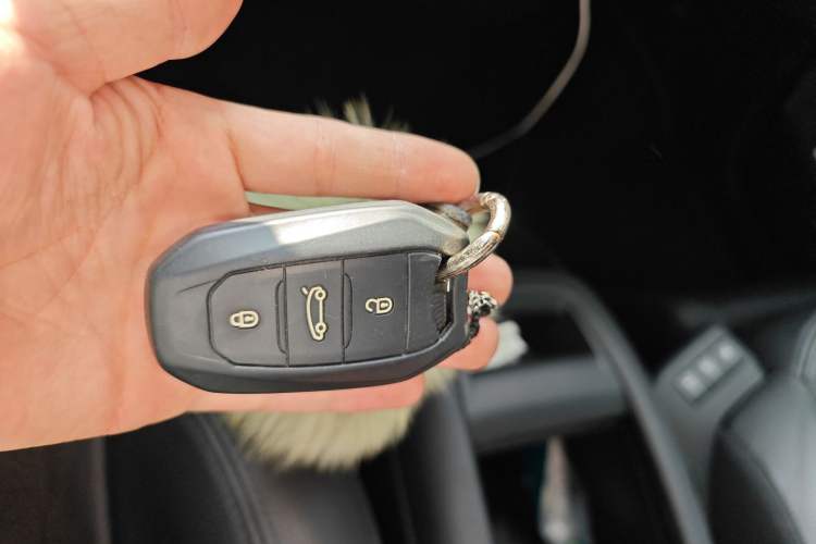Used Citroen C4 Picasso 2015 Grand 1.6T Luxury 7-Seater Vehicle Key