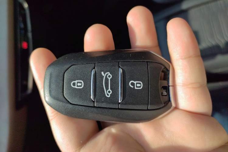 Used Citroen C4 Picasso 2015 Grand 1.6T Luxury 7-Seater Vehicle Key
