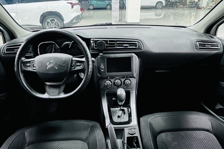 Used Citroen C4 Sega 2018 1.6L Automatic Luxury Model Interior 1