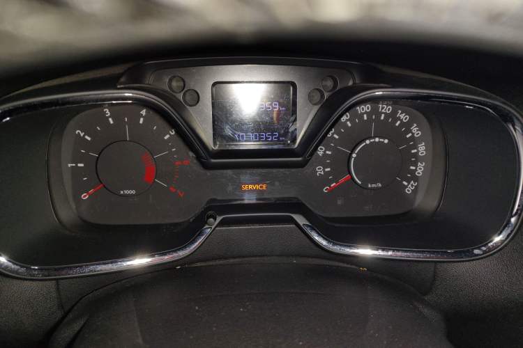 Used Citroen C4 Sega 2018 1.6L Automatic Luxury Model Odometer Close Up