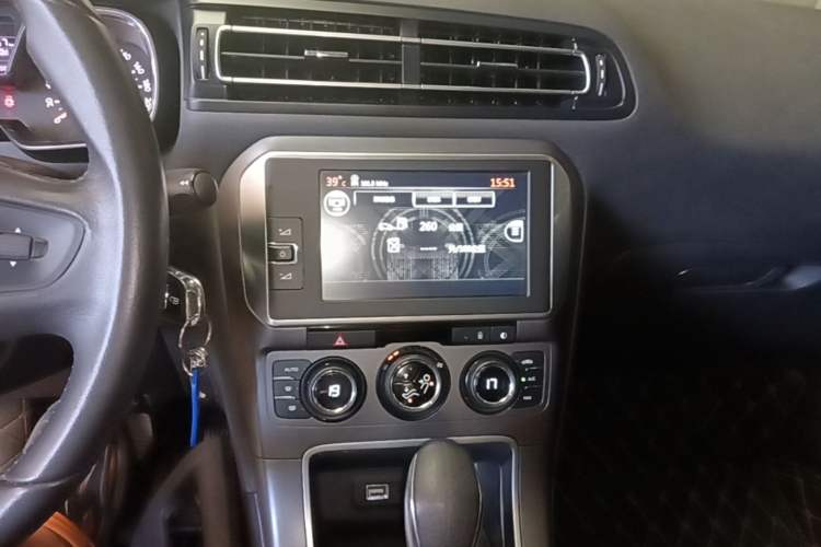 Used Citroen C4 Sega 2016 1.6L Automatic Luxury Model Audio And AC Panel