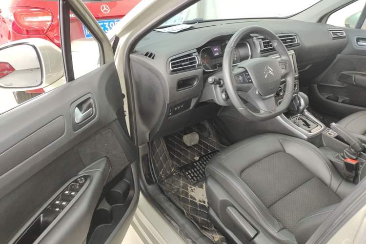 Used Citroen C4 Sega 2016 1.6L Automatic Luxury Model Driver Seat