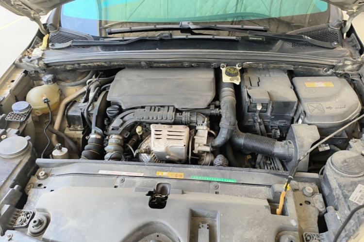 Used Citroen C4 Sega 2016 1.2THP Automatic Flagship Model Engine Bay